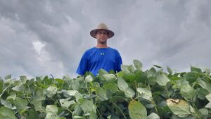 “Esse ano, graças a Deus vai dá para pagar as contas”, diz produtor de soja no Oeste do PR