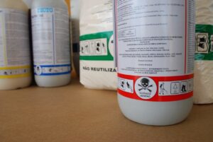Venda de defensivos com carbendazim já está proibida; produto foi considerado cancerígeno e tóxico
