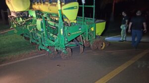 Motociclista morre em acidente com plantadeira em Toledo