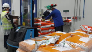 Cooperativas do PR recebem produtos de nutrição animal de indústria inovadora