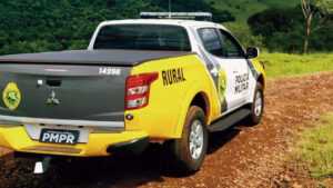 Máquinas agrícolas são levadas em assalto com refém no PR