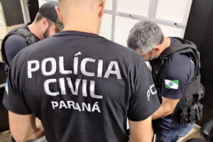 Polícia prende duas pessoas supeitas de roubos de cargas