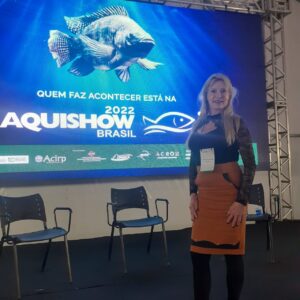 Mulher paranaense está entre as cinco personalidades da aquicultura no Brasil e concorre a “oscar” do setor