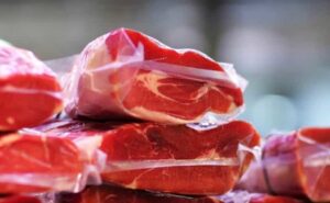 Mais 38 frigoríficos brasileiros podem exportar carnes para a China, seis são do PR