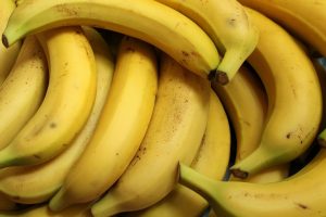 Adubo orgânico aumenta produtividade de banana e pode auxiliar no combate a pragas