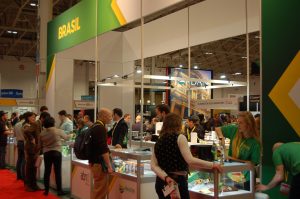 Farinhas de erva-mate e pinhão estão entre produtos paranaenses de destaque em feira