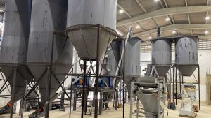 Laboratório do Mapa detecta fraude no leite em operação da Polícia Federal