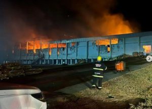 Incêndio de grandes proporções atinge unidade da JBS