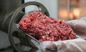 Consumo de proteína está caindo no Brasil, mas o que explica isso?