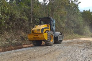 Vias rurais do Vale do Ribeira têm conservação garantida até 2025