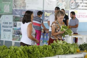 Feira do Produtor Urbano atrai mais consumidores em Cascavel