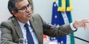 CPI das invasões de terra ouve ex-presidente do Incra