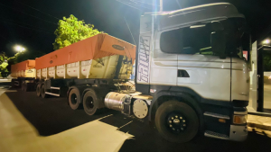 Polícia Militar recupera carreta com 47 toneladas de milho