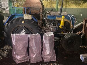 Nem o trator escapa do crime: cocaína é escondida dentro de pneu do veículo agrícola
