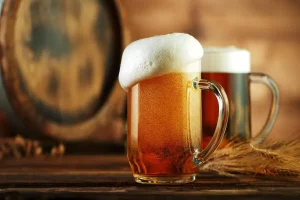 Dia Internacional da cerveja: descubra quais as dúvidas mais frequentes sobre a bebida
