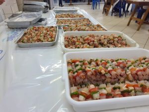 É pra não faltar: Em Maripá 55 mil espetinhos de tilápia estão prontos para servir o público
