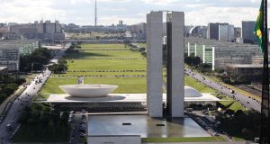 Deputados defensores do agro são retirados da CPI do MST