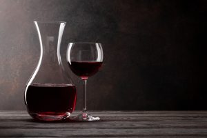 Bebidas adulteradas eram vendidas ilegalmente como vinho colonial no Paraná