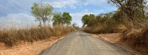 Resíduos de obras ajudam a melhorar estradas rurais