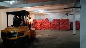 Mais de 28 toneladas de alimentos contrabandeados da Argentina são apreendidos em Foz do Iguaçu
