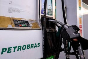 Petrobras anuncia primeira gasolina carbono neutro do Brasil