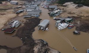 Estiagem severa no Amazonas: Rio Negro chega ao nível mais baixo desde 1902