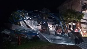 Vendaval atinge Capanema e deixa rastro de destruição
