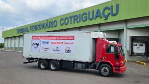 Cooperativas do Oeste doam 10 toneladas de alimentos a vítimas das chuvas