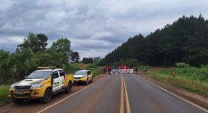 MST interdita rodovia no Paraná; policiais foram agredidos