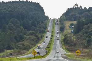Setor produtivo debate necessidades de melhorias nas rodovias do Paraná