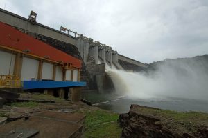 Mesmo com muita chuva, garantia é que usinas continuam operando normalmente no PR