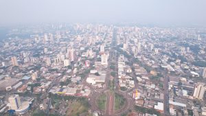 De onde vem a fumaça que se vê no horizonte de Cascavel?