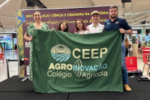 Alunos do Colégio Agrícola de Cascavel são premiados em feira internacional