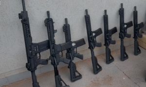 Polícia Federal encontra arsenal de uso restrito em caminhão frigorífico