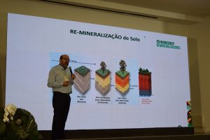 Pesquisa brasileira avança no uso de remineralizadores no solo