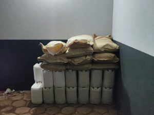 Homem é preso transportando 540 litros de agrotóxicos