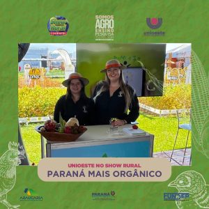 Programa Paraná Mais Orgânico orienta produtores familiares no estande da Unioeste