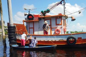 Pescador paranaense é o 1º beneficiado com financiamento federal para compra de uma nova embarcação