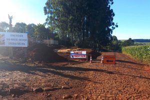 Após queda de estrutura DER inicia reforma da ponte sobre o Rio Melissa