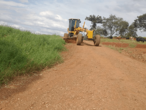 Investimentos em estradas rurais ajudam na produção em Cascavel