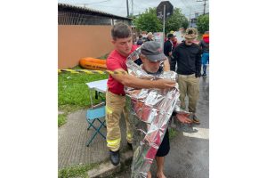 Forças de salvamento do Paraná já resgataram 786 pessoas no RS