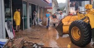 Chuva atinge 33 municípios de Santa Catarina e 4 estão em situação de emergência