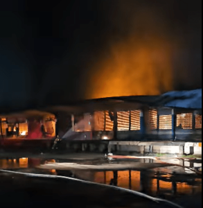 Incêndio atinge Ceasa de Curitiba