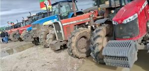 Produtores gaúchos gritam por socorro em protestos pelo estado
