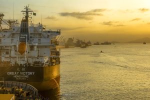 Porto de Paranaguá é a principal estrutura de escoamento das exportações paranaenses