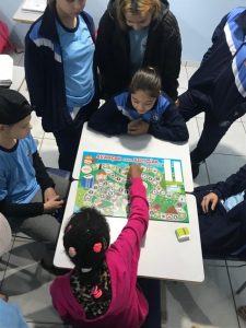 Coopavel se alia a projeto que ensina sobre reciclagem em escolas públicas