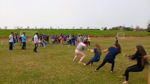 Jovens e crianças participam dos Jogos Sol a Sol