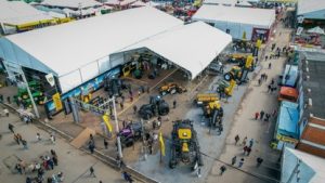 Setor de máquinas e equipamentos atrai visitantes com inovações tecnológicas
