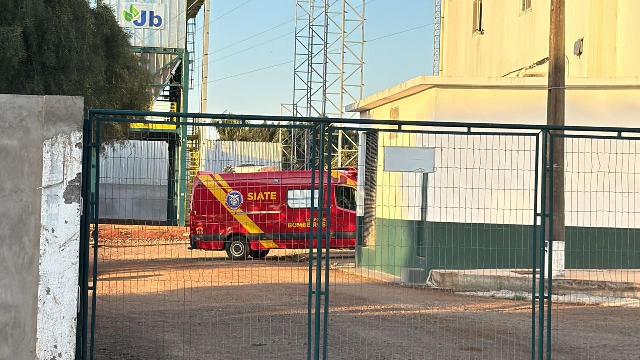 Tragédia: Homem é soterrado em armazém de grãos