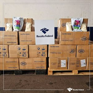 Receita Federal apreende mais de 500 kg de agrotóxicos em transportadora